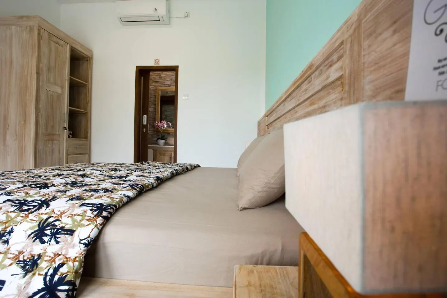 Guest house Canggu Tropical House / France Room Indonesia