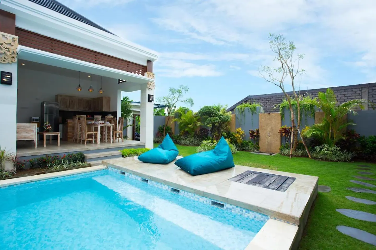 Canggu Tropical House / France Room Guest house Canggu (Bali)
