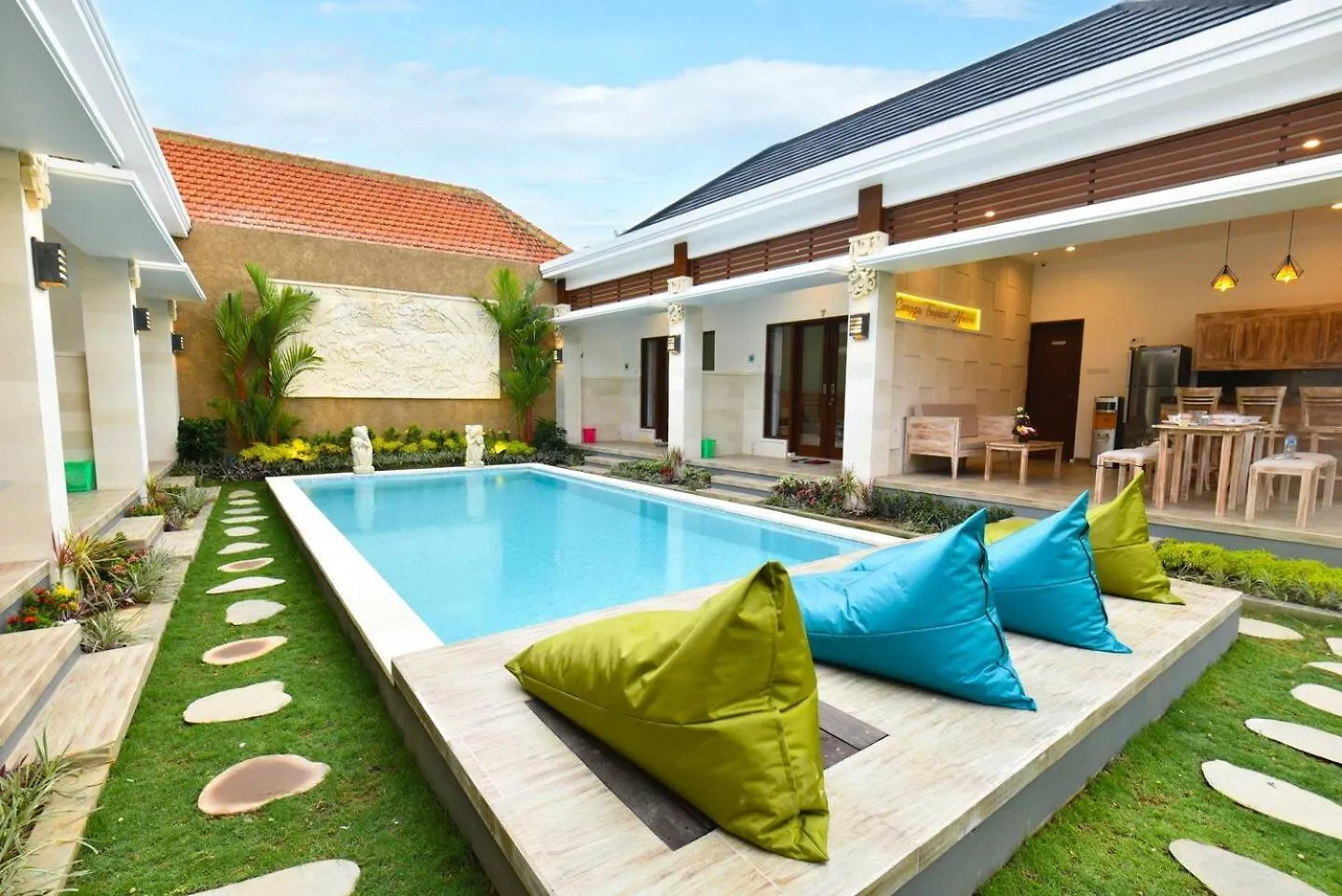 Canggu Tropical House / France Room 0*, Canggu (Bali) Indonesia